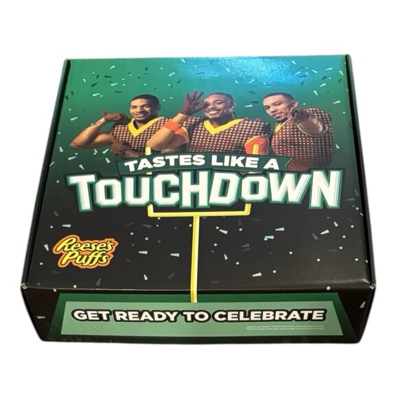 REESE’S PUFFS NFL Cereal Exclusive Bundle w/ Trading Cards & Speaker - Brand New - Picture 5 of 6